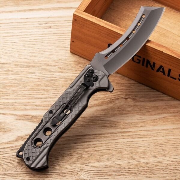 Curved Blade Knife