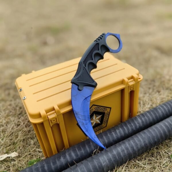 Karambit ✩ | Blue Doppler