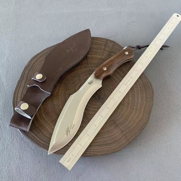 Kukri Knife