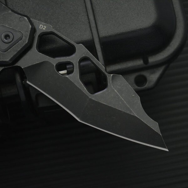 D2 Heavy-Duty Knife