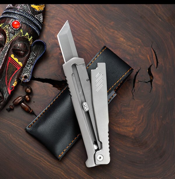 Gravity Knife