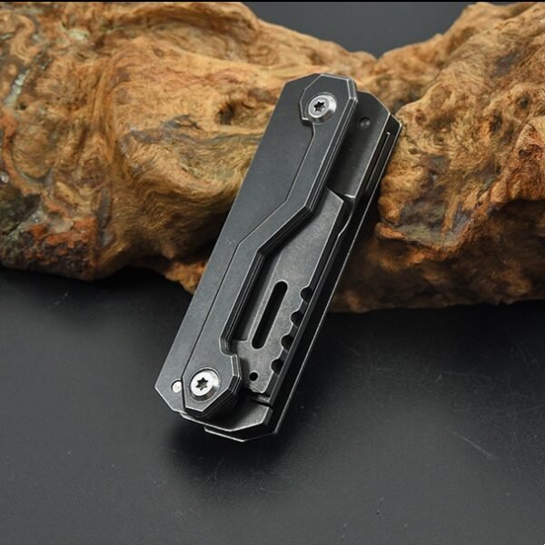 Multifunctional Folding Knife