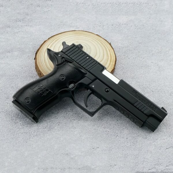 1:2.05 SIG P226